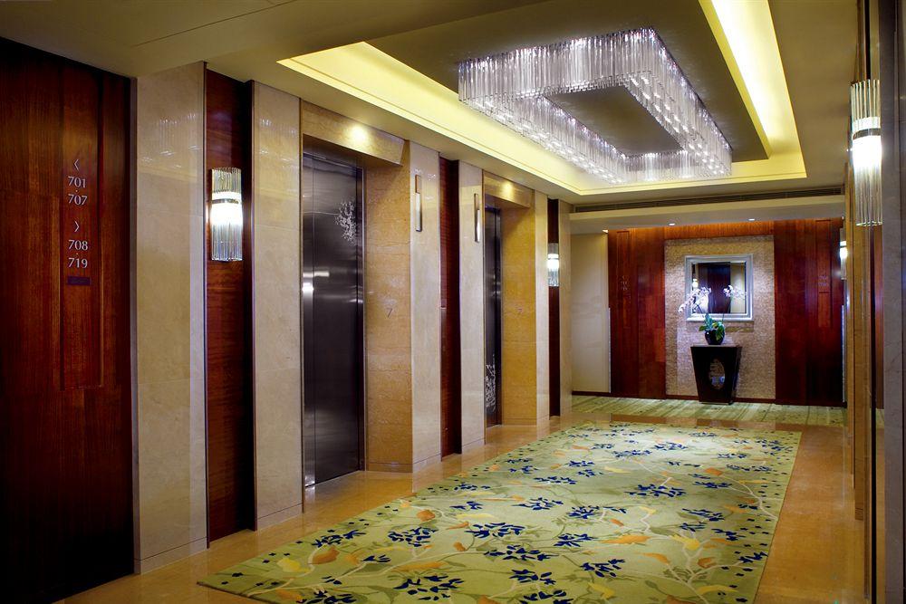 The Ritz-carlton, Hotel 5*