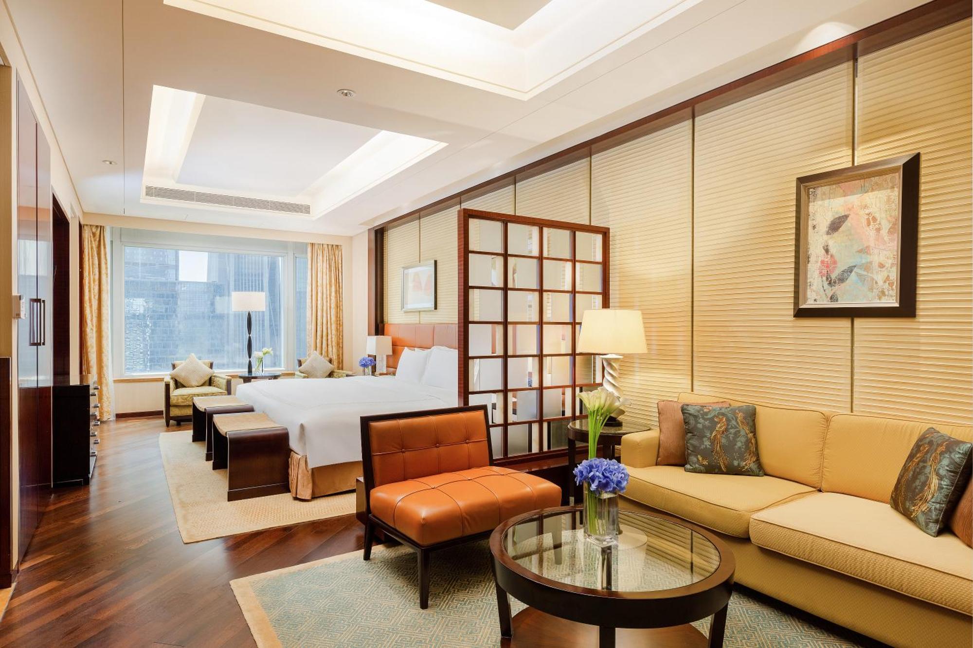 The Ritz-carlton, Hotel
