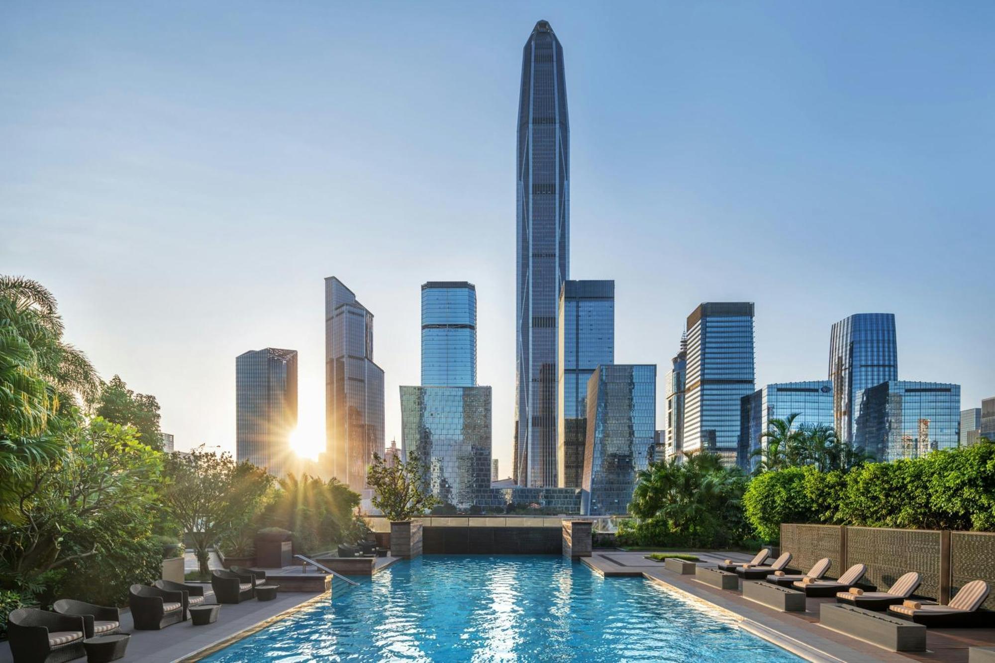 The Ritz-carlton, Hotel